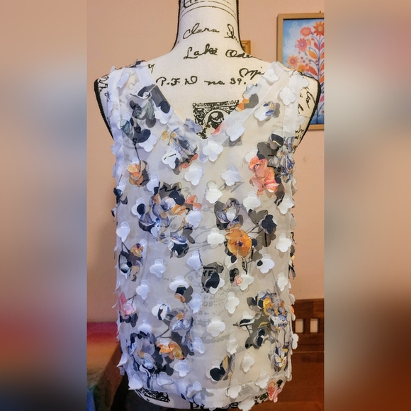 A New Day Floral Applique Sheer V-Neck Pastel Tank Top, White, Medium, NWOT - Picture 6 of 8